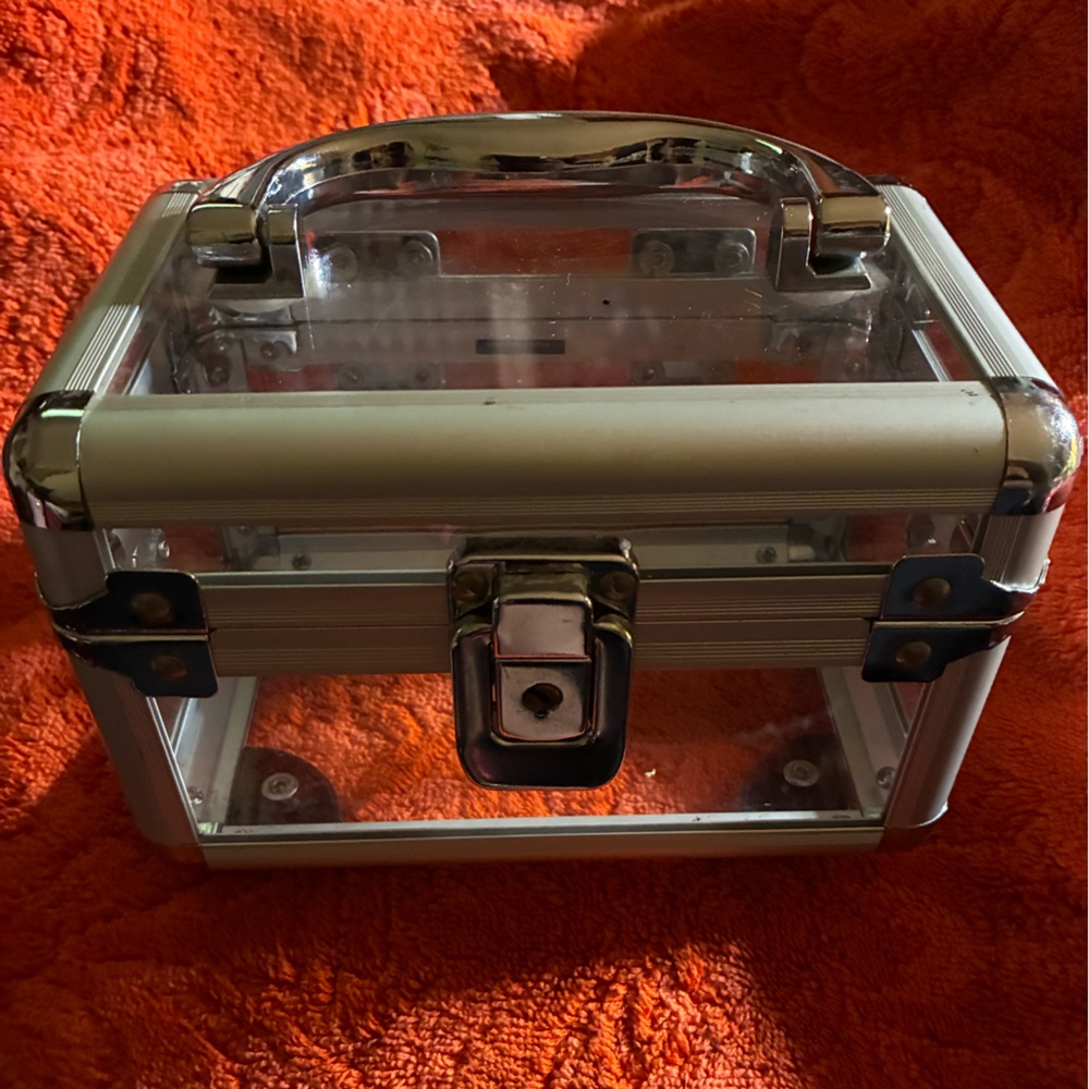 Clear Acrylic and Silver Aluminum Jewelry Storage Case - Silver